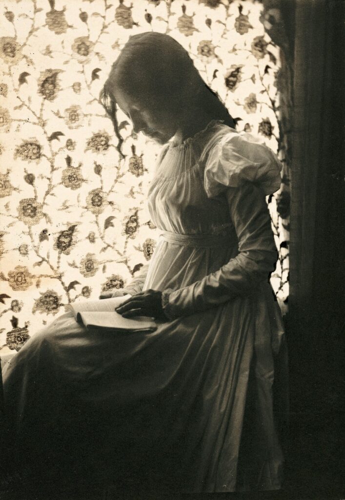 Zitkala-Sa reading.jpg